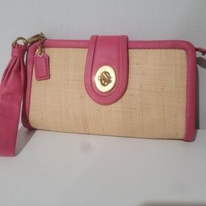 Coach Parker Turnlock Straw Leather Clutch Wristlet Fushia Great Cond